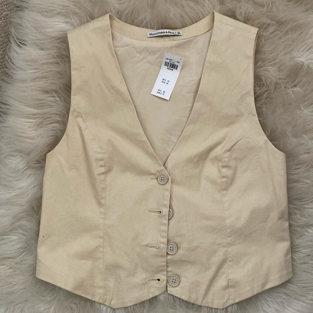 NWT Abercrombie vest